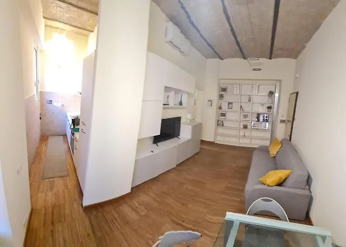 Julia Nel Cuore Di Trastevere * Rom