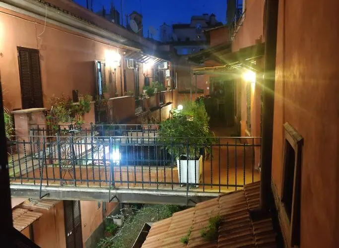 Julia Nel Cuore Di Trastevere Apartment